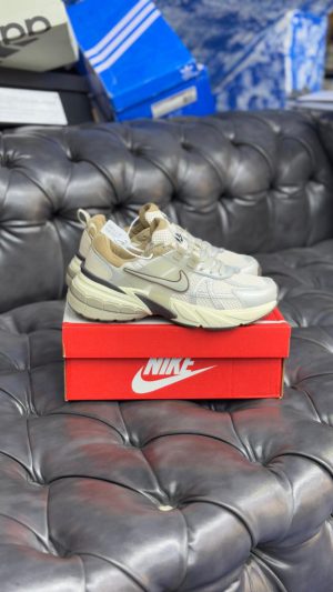 کتونی دخترانه و پسرانه نایکی وی تو کی ران nike v2k run