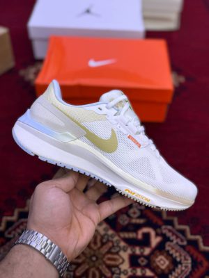 کتونی دخترانه نایکی زومیکس استراکچر nike zoom x structure