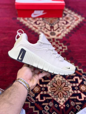 کتونی دخترانه نایکی متکان nike free metcon