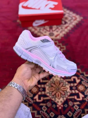 کتونی دخترانه نایکی وومرو 5 nike vomero 5